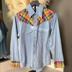 VTG BEELINE WESTERN Plaid Accent LIGHTWEIGHT Denim Shirt WITH PEARL BUTTONS
